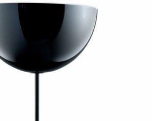 Pedrali L002ST/BA Zwart - STAANDE LAMP MET HALF RONDE KUNSTSTOF KAP